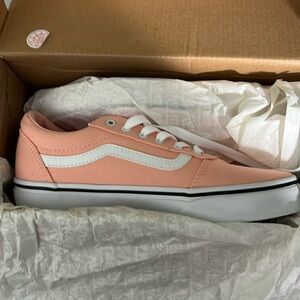 Kids Van sneakers, new in box, size 3